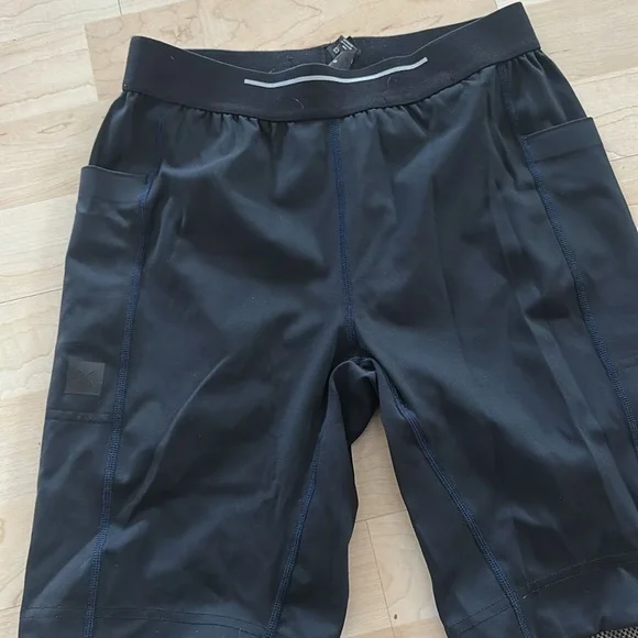 🖤Ten Thousand Bike Short - Picture 2 of 4